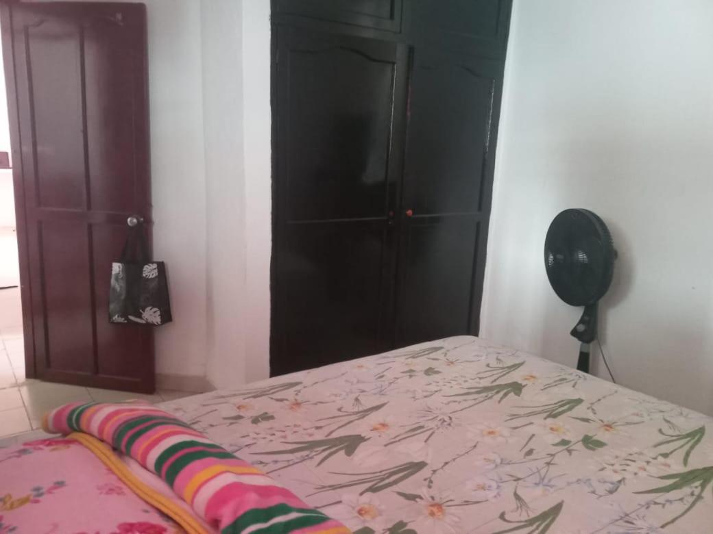 شقة Cartagena  في Cat Family Lodging المظهر الخارجي الصورة